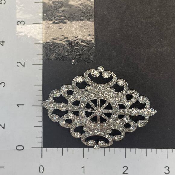 Monet Silver Tone Clear Rhinestone Lacy Filigree 2.75" Brooch Signed VTG - Picture 4 of 4